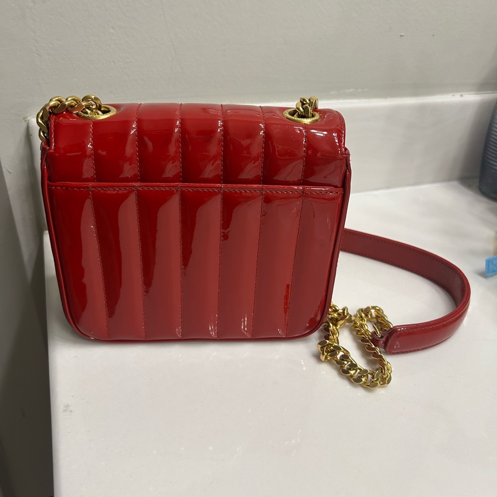 Saint Laurent Vicky Crossbody Red Leather Bag - Picture 2 of 5